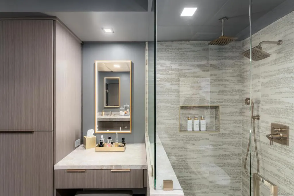 877 Island Ave 402, San Diego, California 92101 home-pic-17